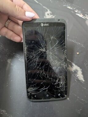 Broken At&T HTC Beatsaudio Phone For Parts